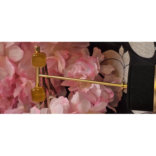 Jade stenen oorknopjes - geel Jade stenen oorknopjes - geel